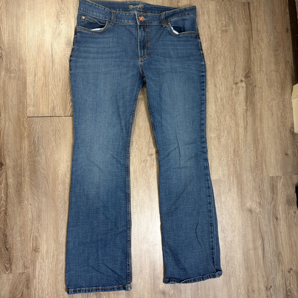 Wrangler Retro Womens Jeans 38x32 Size 17 Medium Fade Bootcut Denim